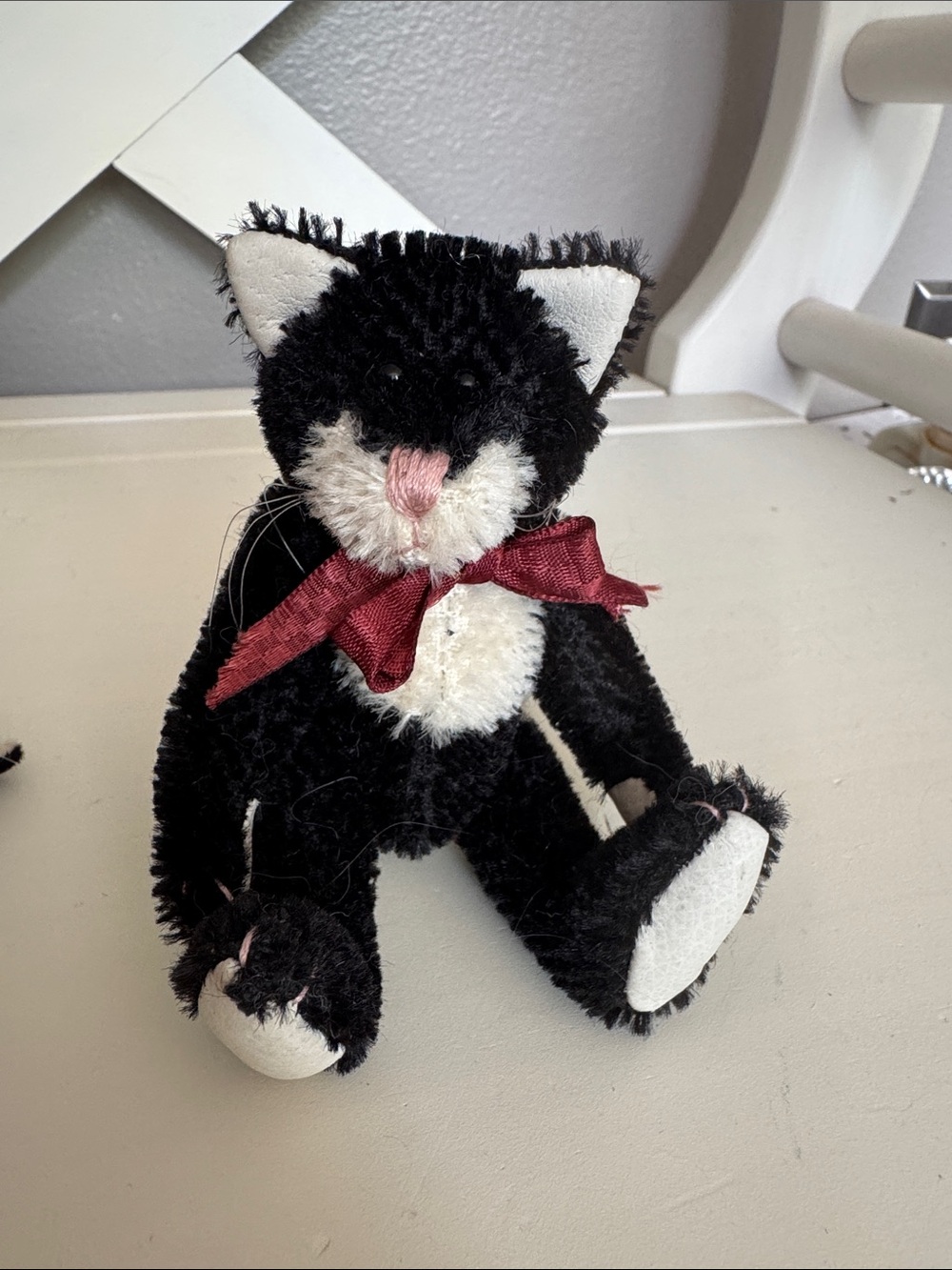 Vintage Boyds Bears Black & White Cat Pair with Pink Bows - Picture 3 of 8